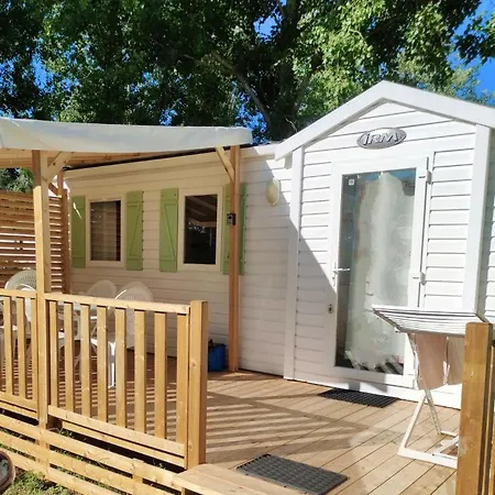De 3 Avec Piscine Partagee Et Jardin Amenage A A 4 Km De La Hébergement de vacances *