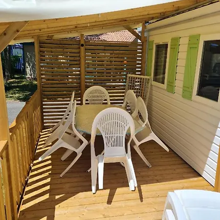 De 3 Avec Piscine Partagee Et Jardin Amenage A A 4 Km De La * Angles (Vendee)