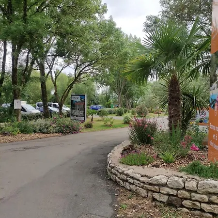 De 3 Avec Piscine Partagee Et Jardin Amenage A A 4 Km De La Hébergement de vacances