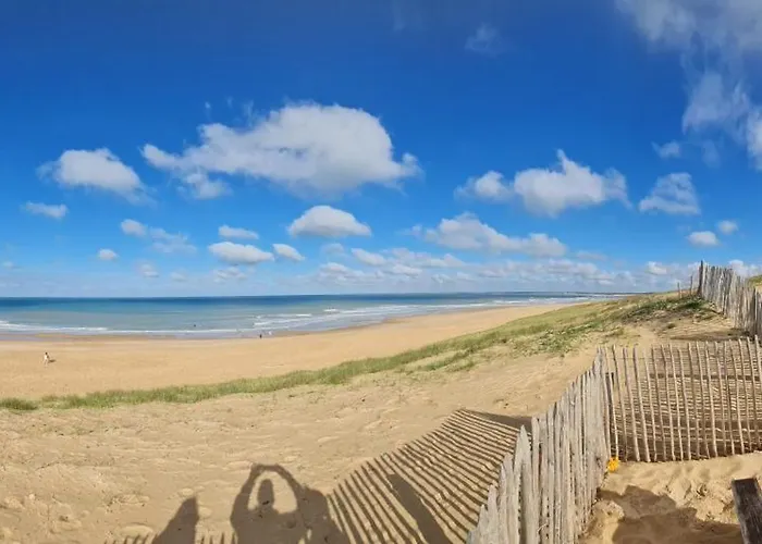 Confortable A Avec Piscine Partagee *